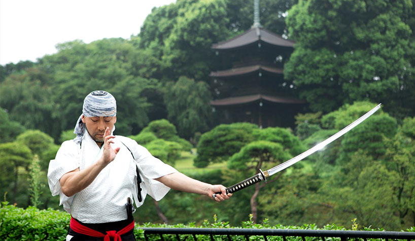 Guests can learn about samurai swordsmanship at the Hotel Chinzanso Tokyo.