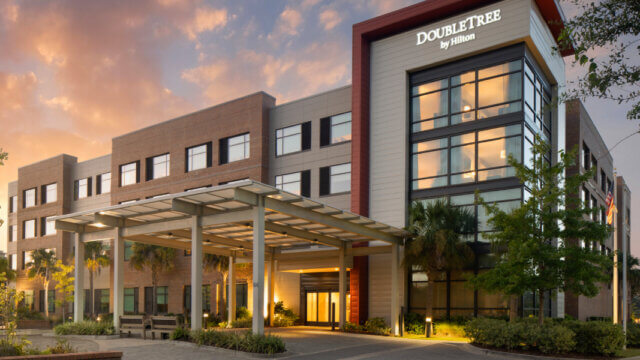 DoubleTree by Hilton Charleston Riverview